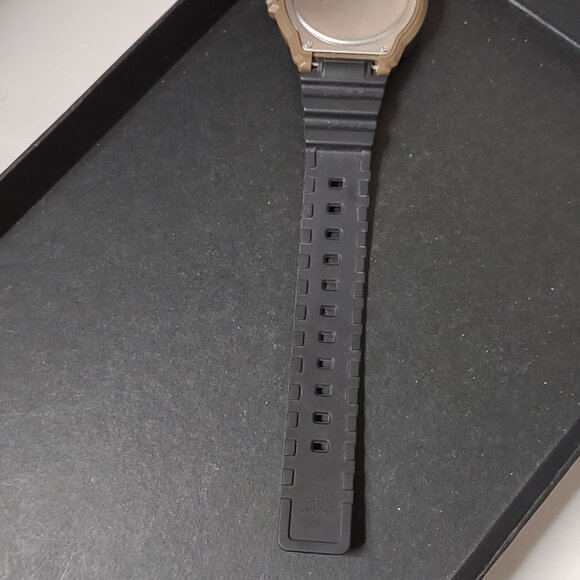 Casio Desert Camo Watch - Picture 6 of 15